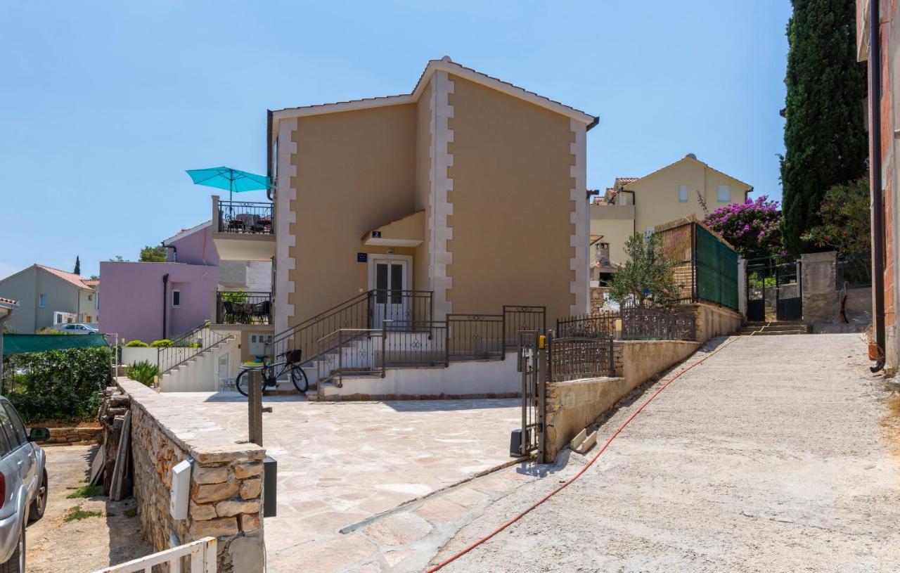 Apartments Listes Milna  Zewnętrze zdjęcie