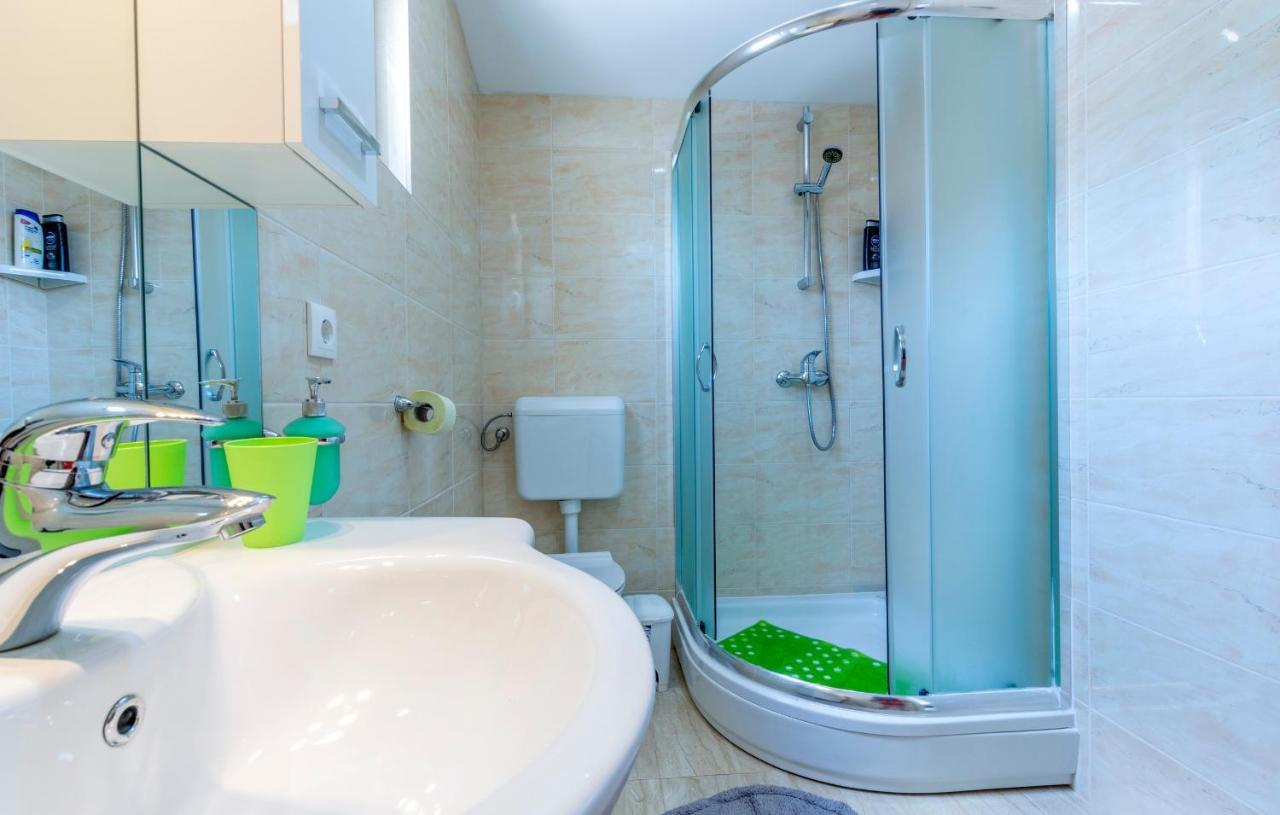 Apartments Listes Milna  Zewnętrze zdjęcie