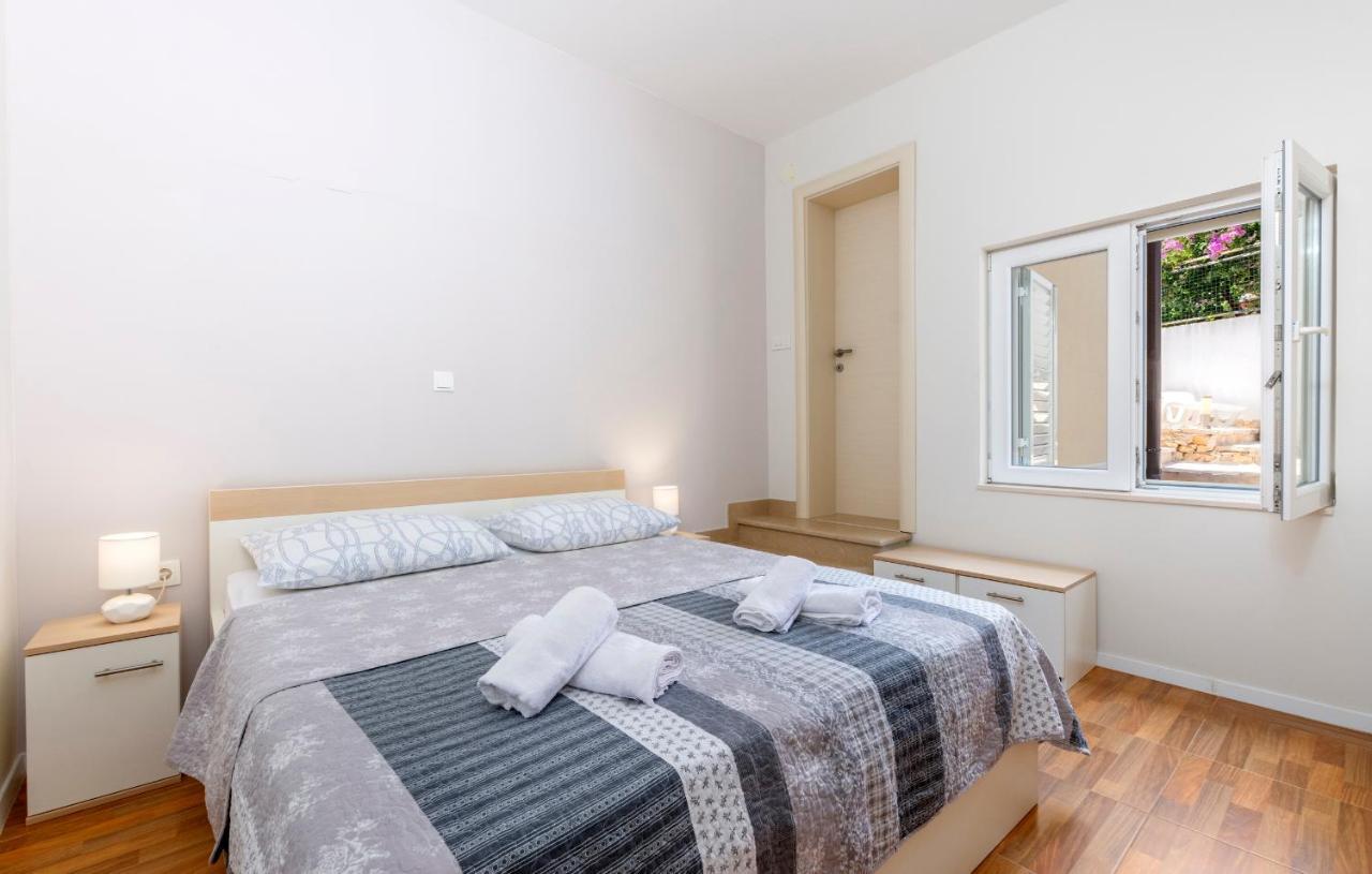 Apartments Listes Milna  Zewnętrze zdjęcie