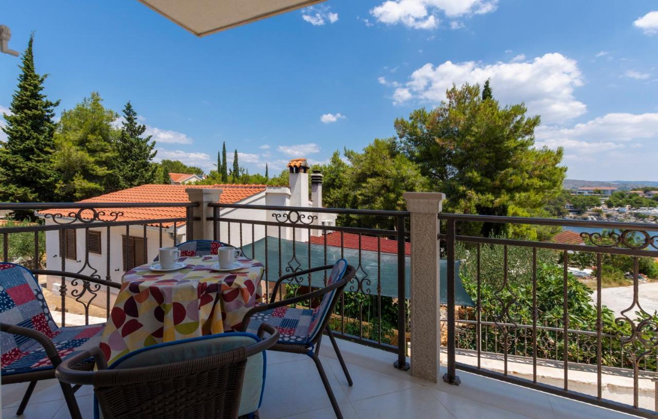 Apartments Listes Milna  Zewnętrze zdjęcie