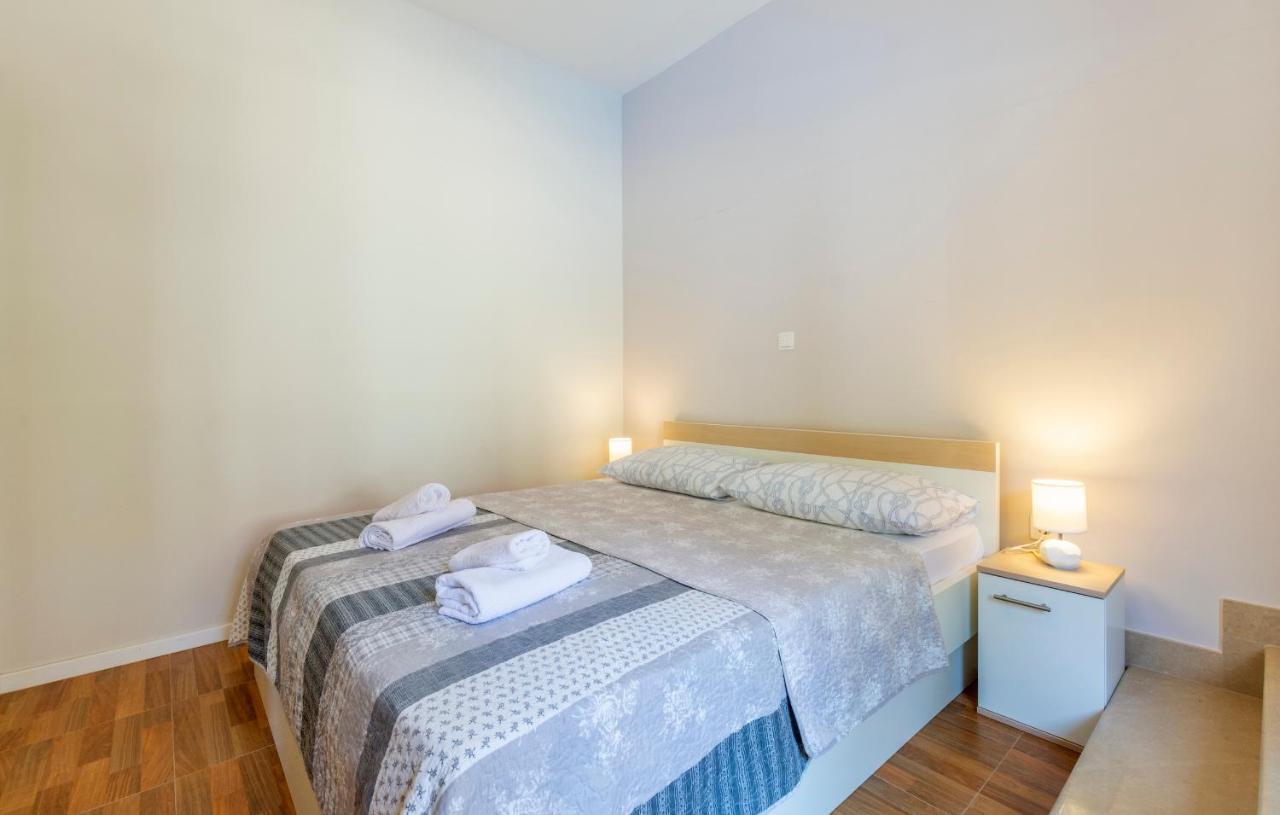Apartments Listes Milna  Zewnętrze zdjęcie