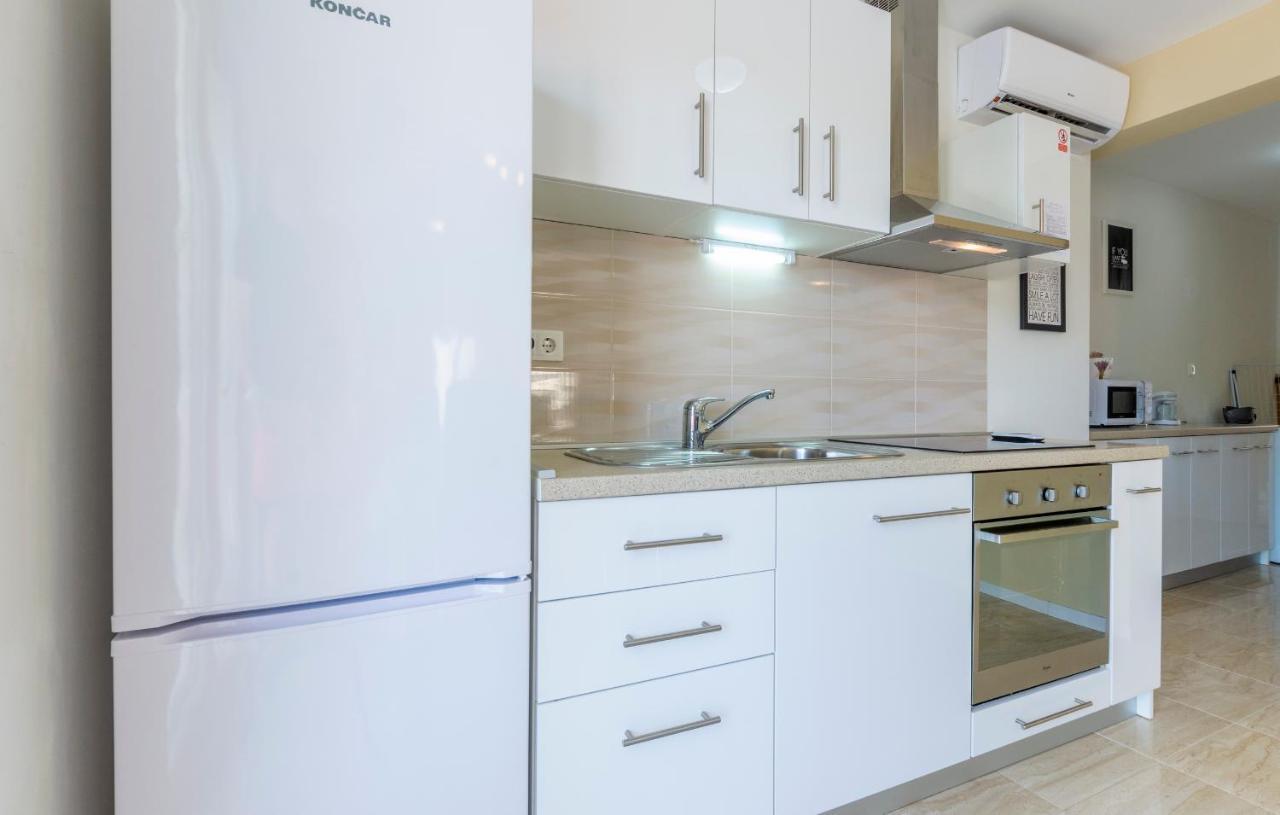 Apartments Listes Milna  Zewnętrze zdjęcie