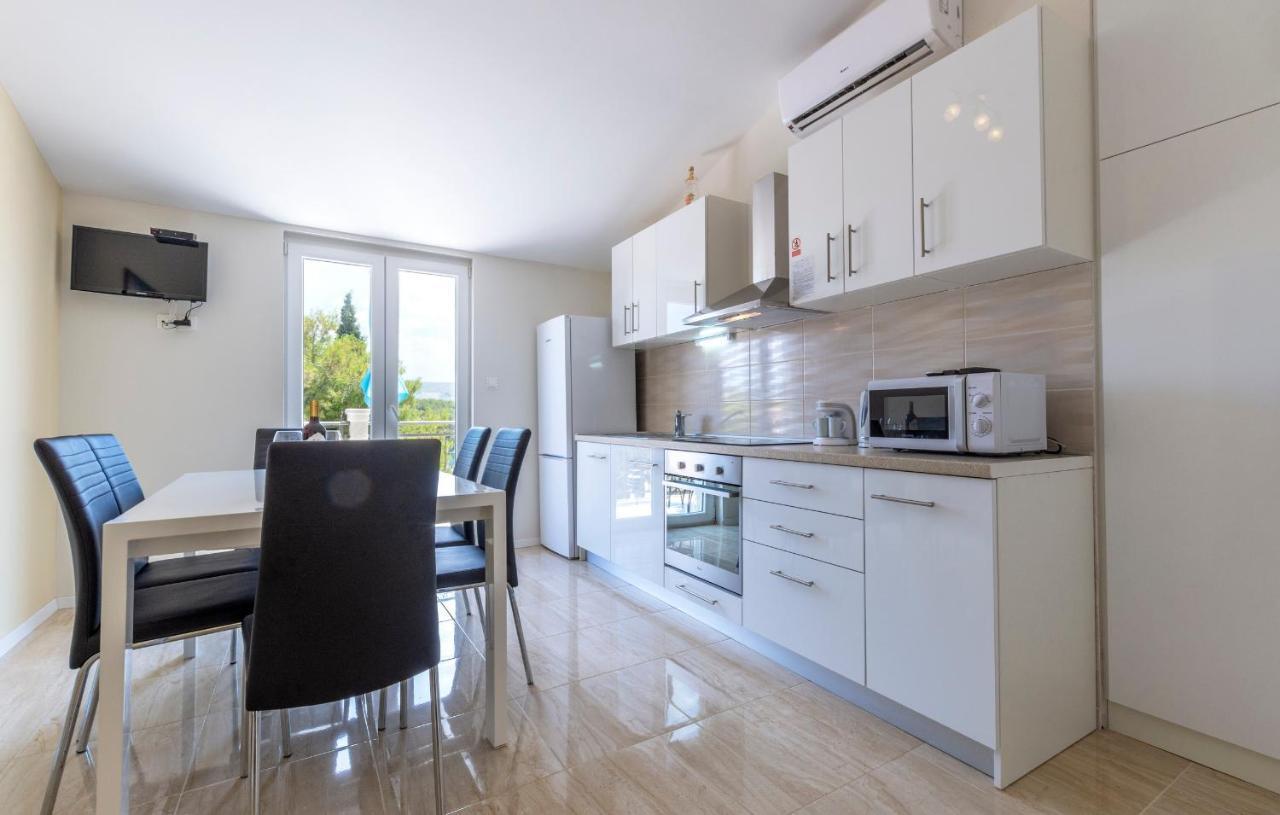 Apartments Listes Milna  Zewnętrze zdjęcie