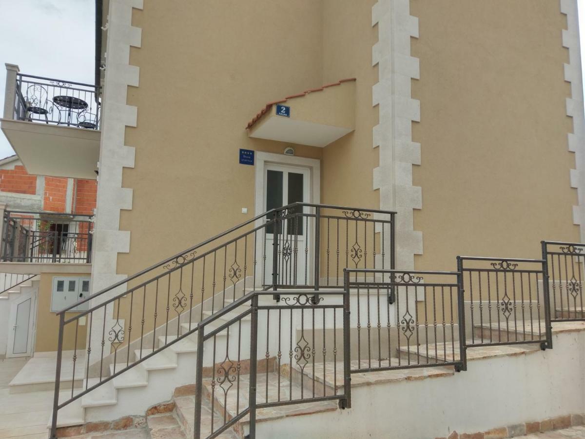 Apartments Listes Milna  Zewnętrze zdjęcie